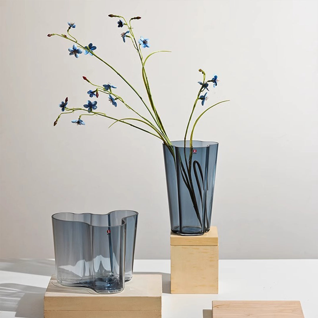 Monroe Vase