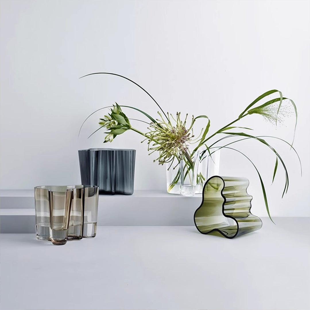 Monroe Vase