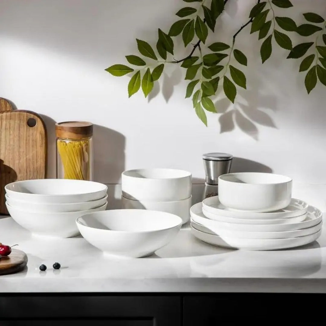 Luna Dinnerware Set