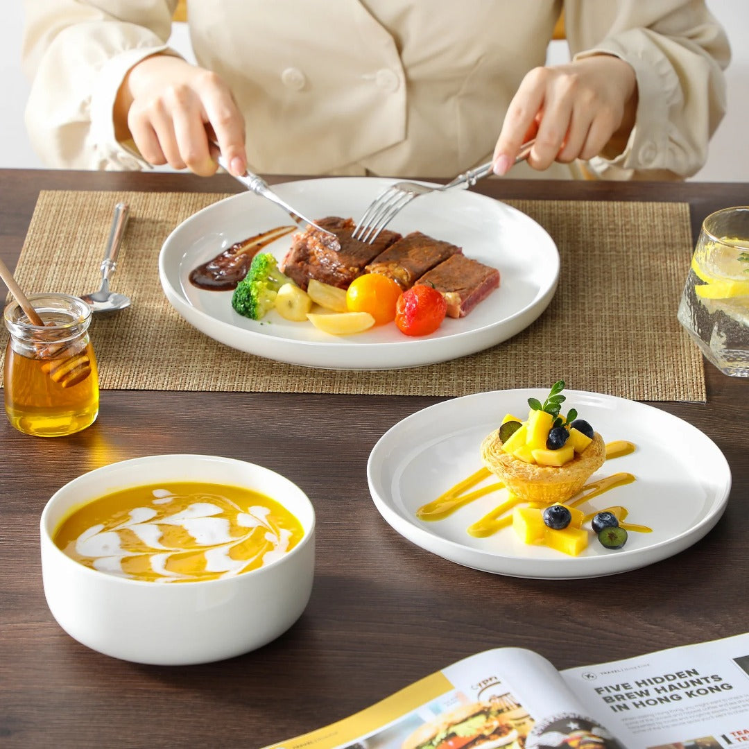 Luna Dinnerware Set